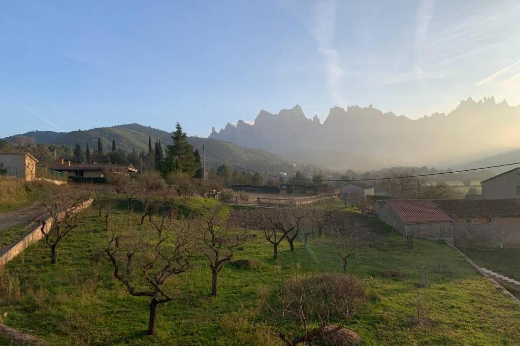 Masia Can Castanyola Marganell Exterior photo